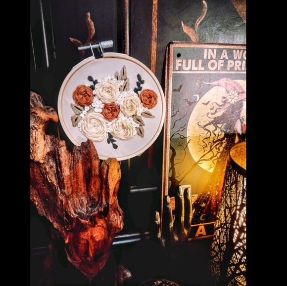 πΉ Hand Embroidered "Thorns Glisten Where You've Never Seen" - Picture 4 of 14